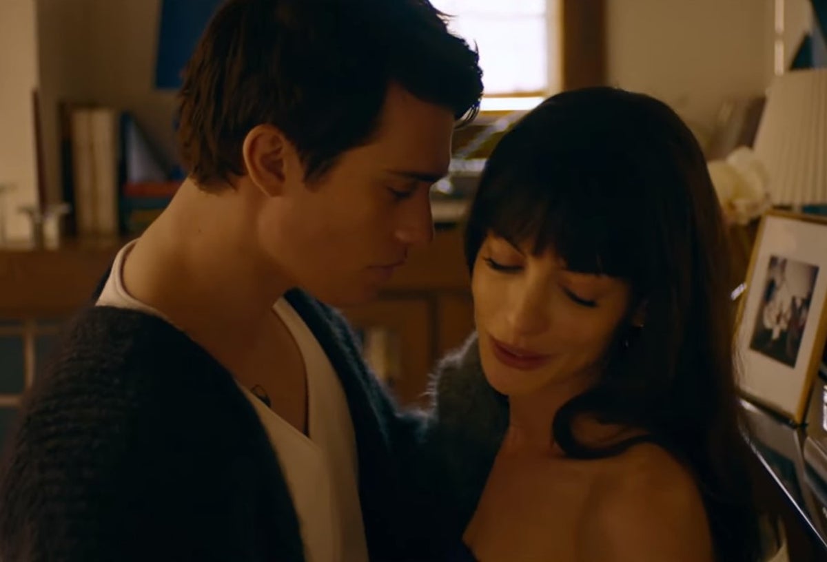 Trailer for The Idea of You: Anne Hathaway and Nicholas Galitzine Indulge in a Seductive Romance